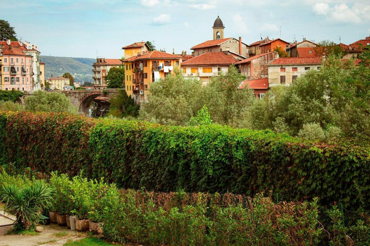 Le Camere Del Cappello Verde Ivrea Exterior foto
